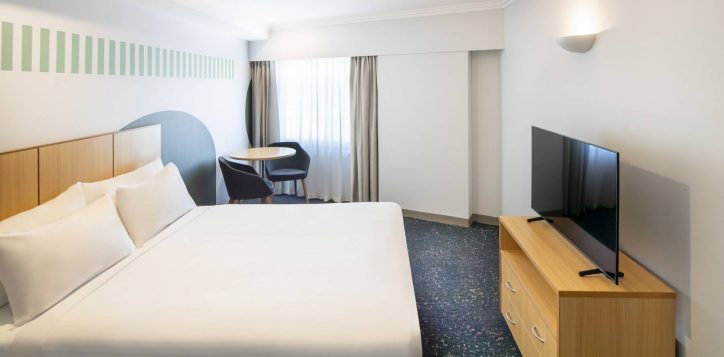 0014_ibis_styles_syd_central25thsepth2023-standard-queen-room-2